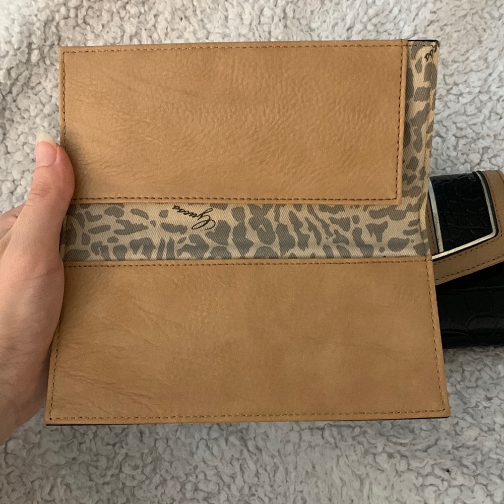 Guess Patent Snakeskin Wallet - Picture 13 of 17